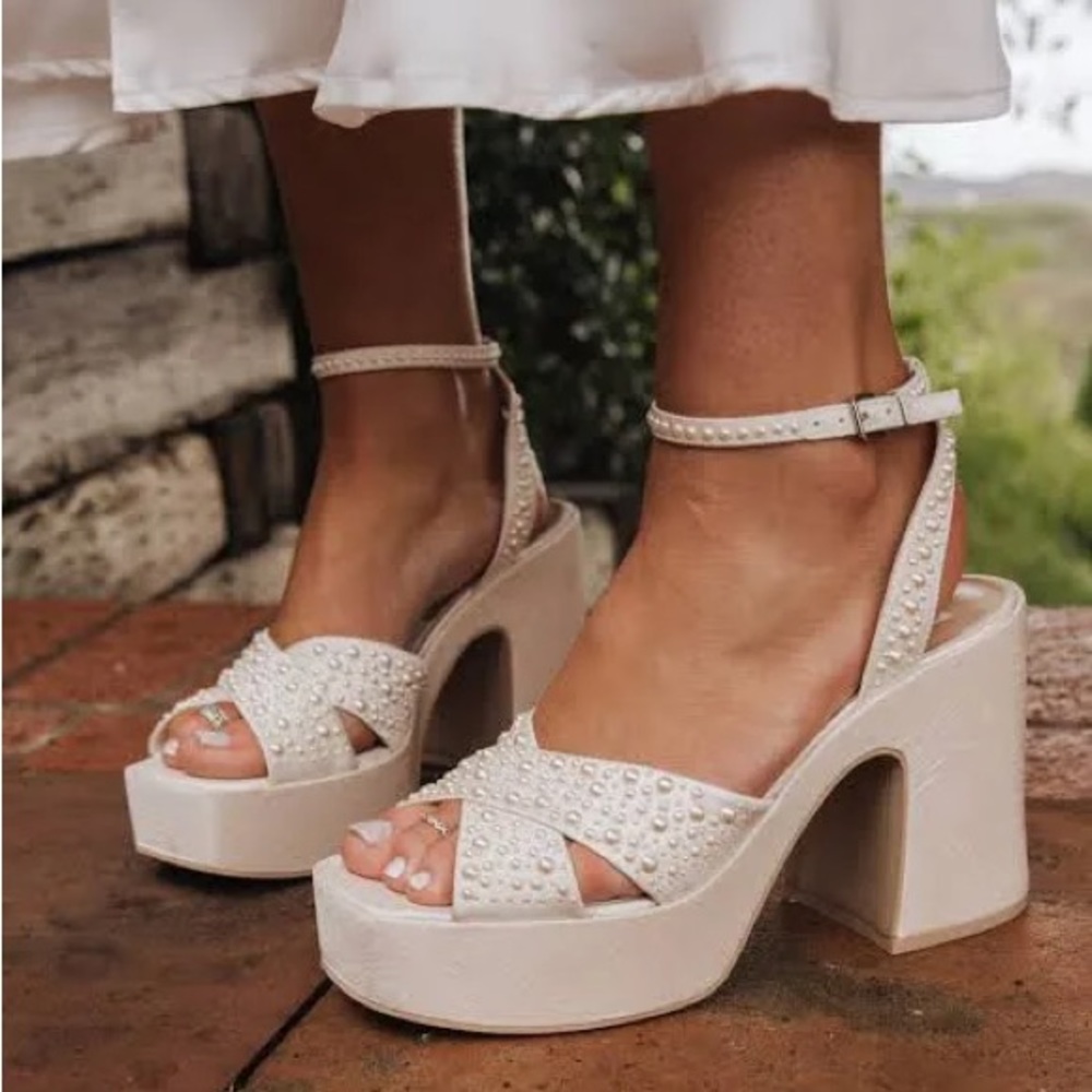 Dolce Vita Wessi Pearl Block Heels